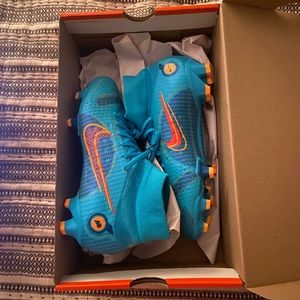 Superfly 8 pro FG Cleats
